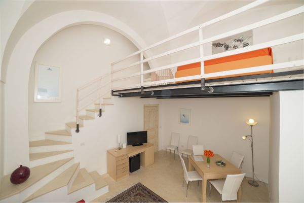 Carlo V-Palazzo Storico Relais (Gallipoli)
